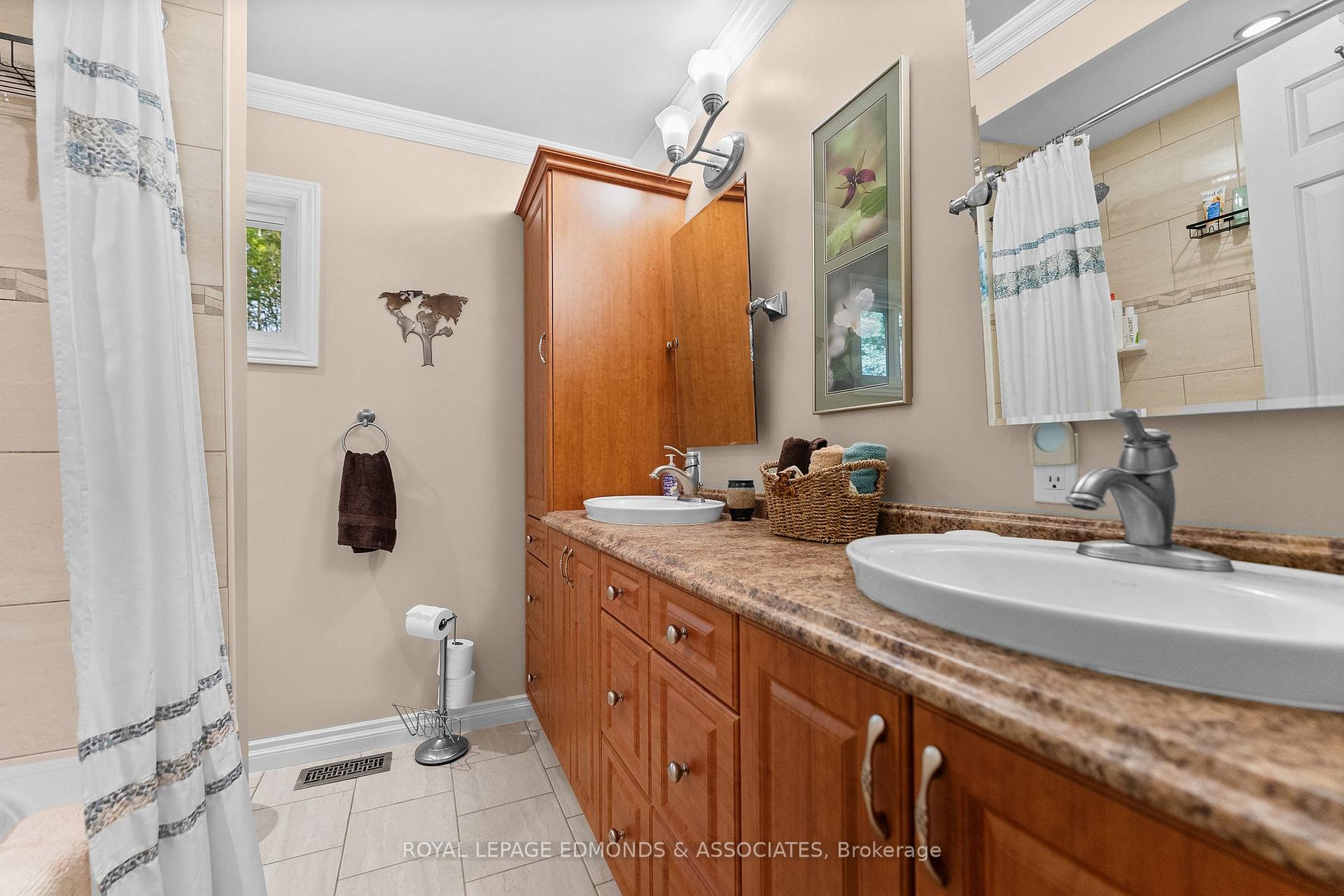 Photo 28 of 20 Mueller Crescent, Petawawa, Petawawa — HOMEH