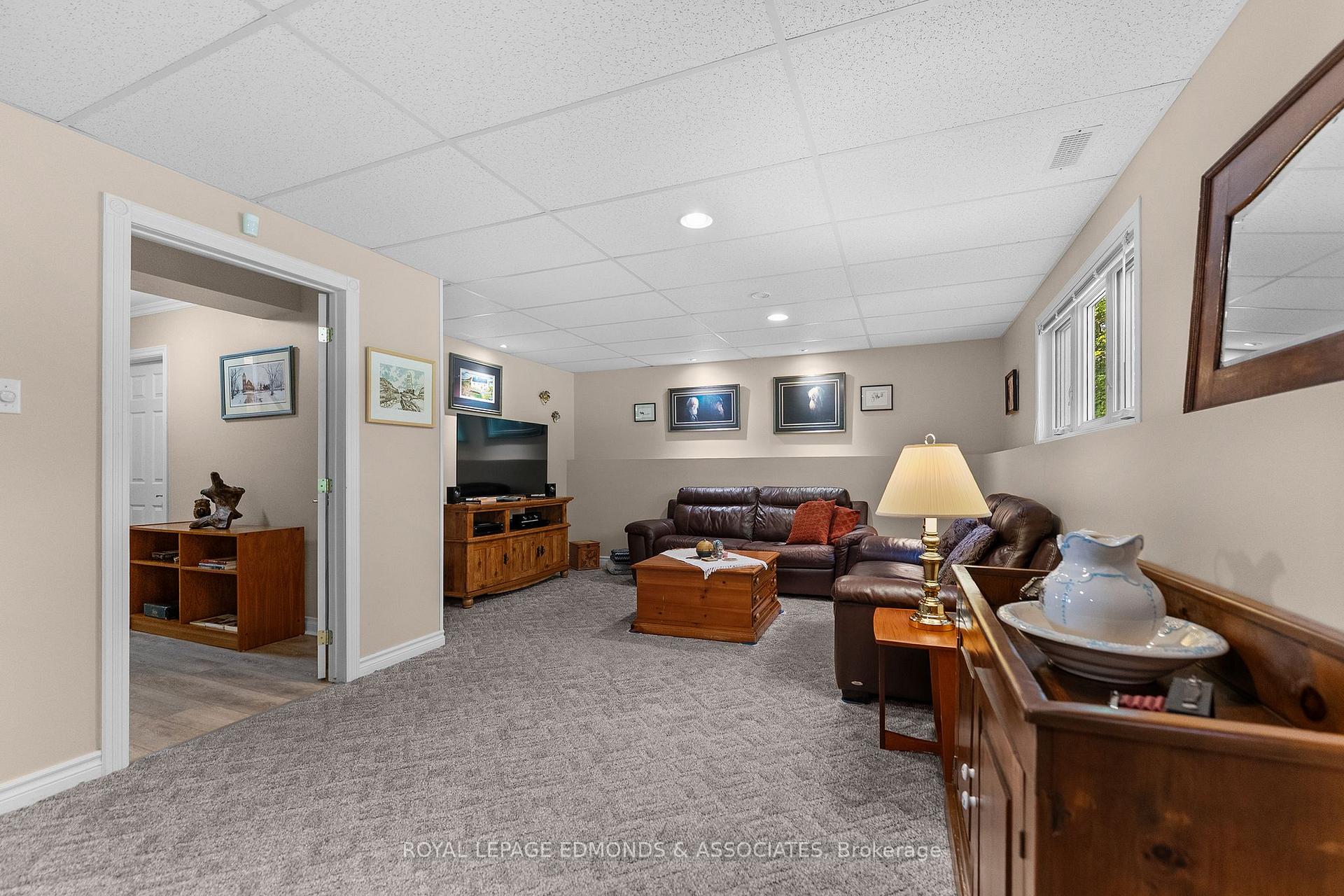 Photo 32 of 20 Mueller Crescent, Petawawa, Petawawa — HOMEH