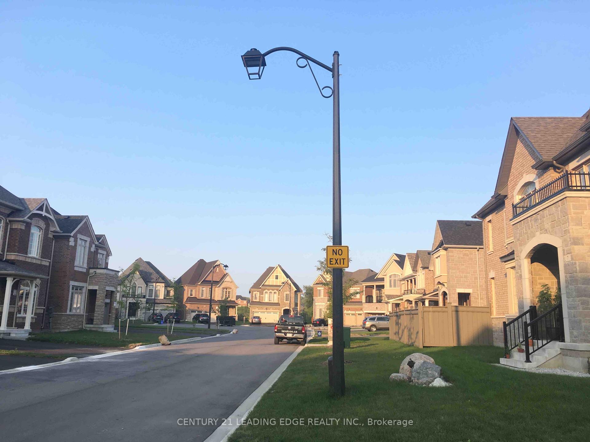 Photo 1 of Unit 1 Bdrm Upper Level, 23 Boland Court, Aurora, Rural Aurora — HOMEH