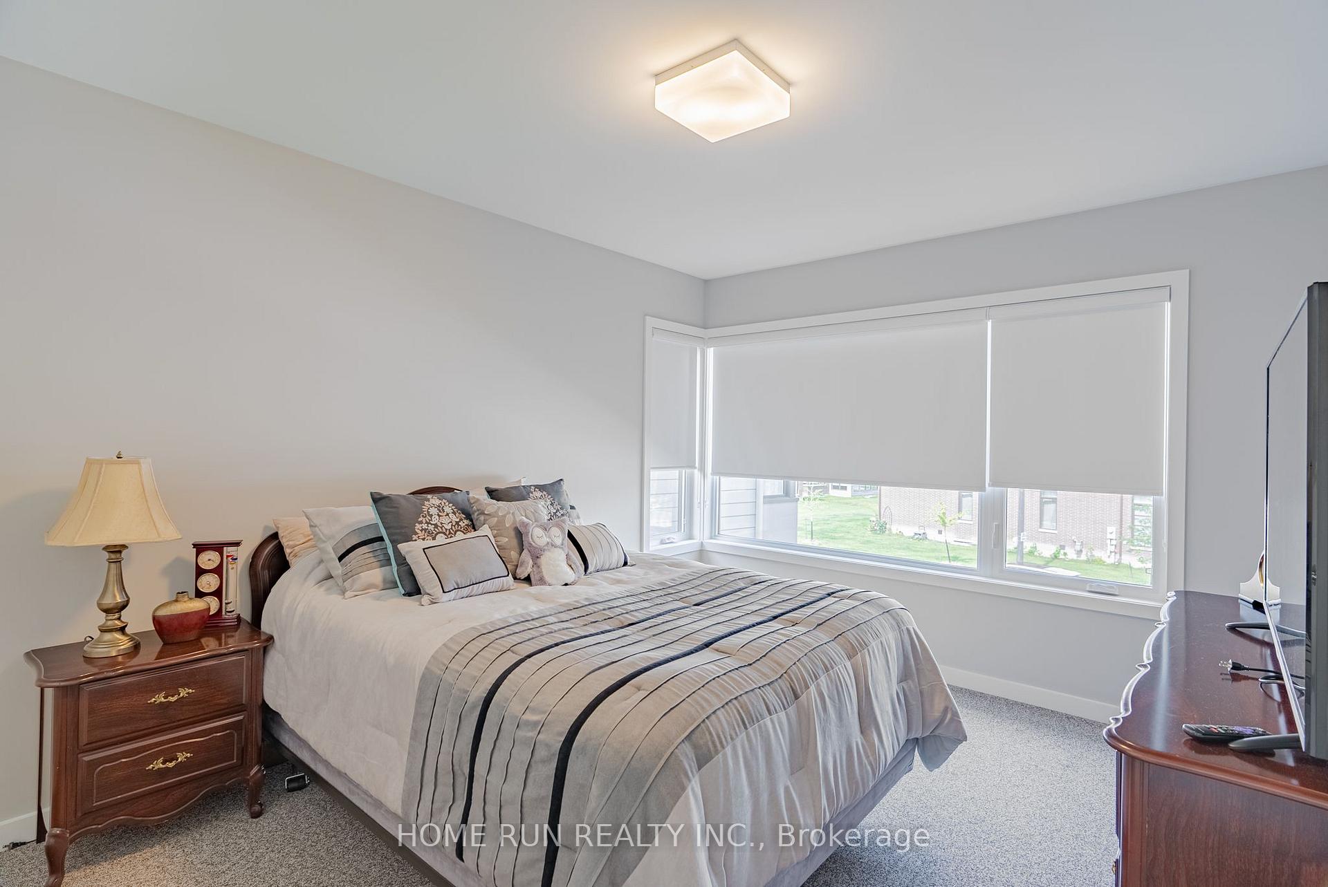 Photo 32 of 451 Longworth Avenue, Ottawa, Leitrim — HOMEH