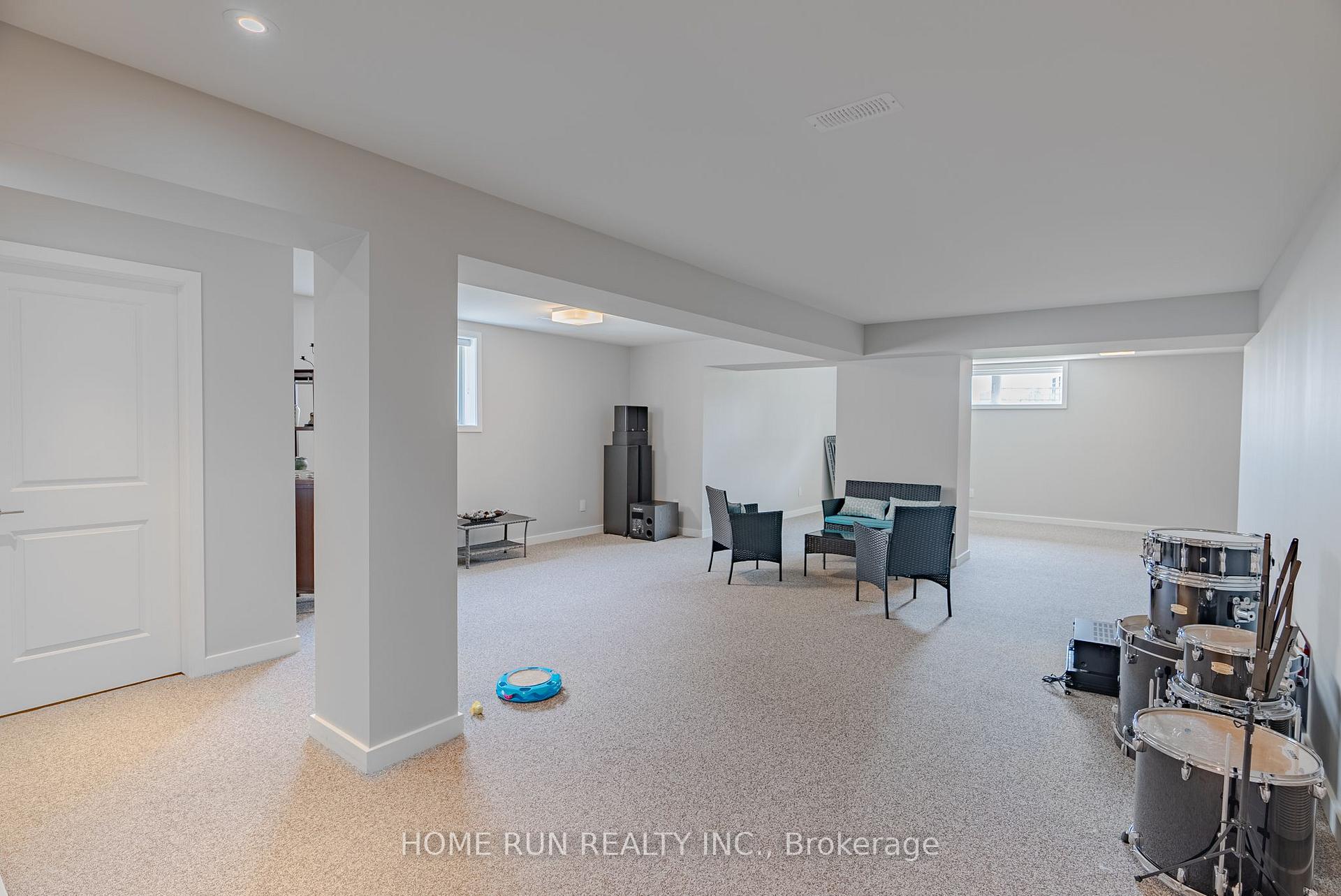 Photo 50 of 451 Longworth Avenue, Ottawa, Leitrim — HOMEH