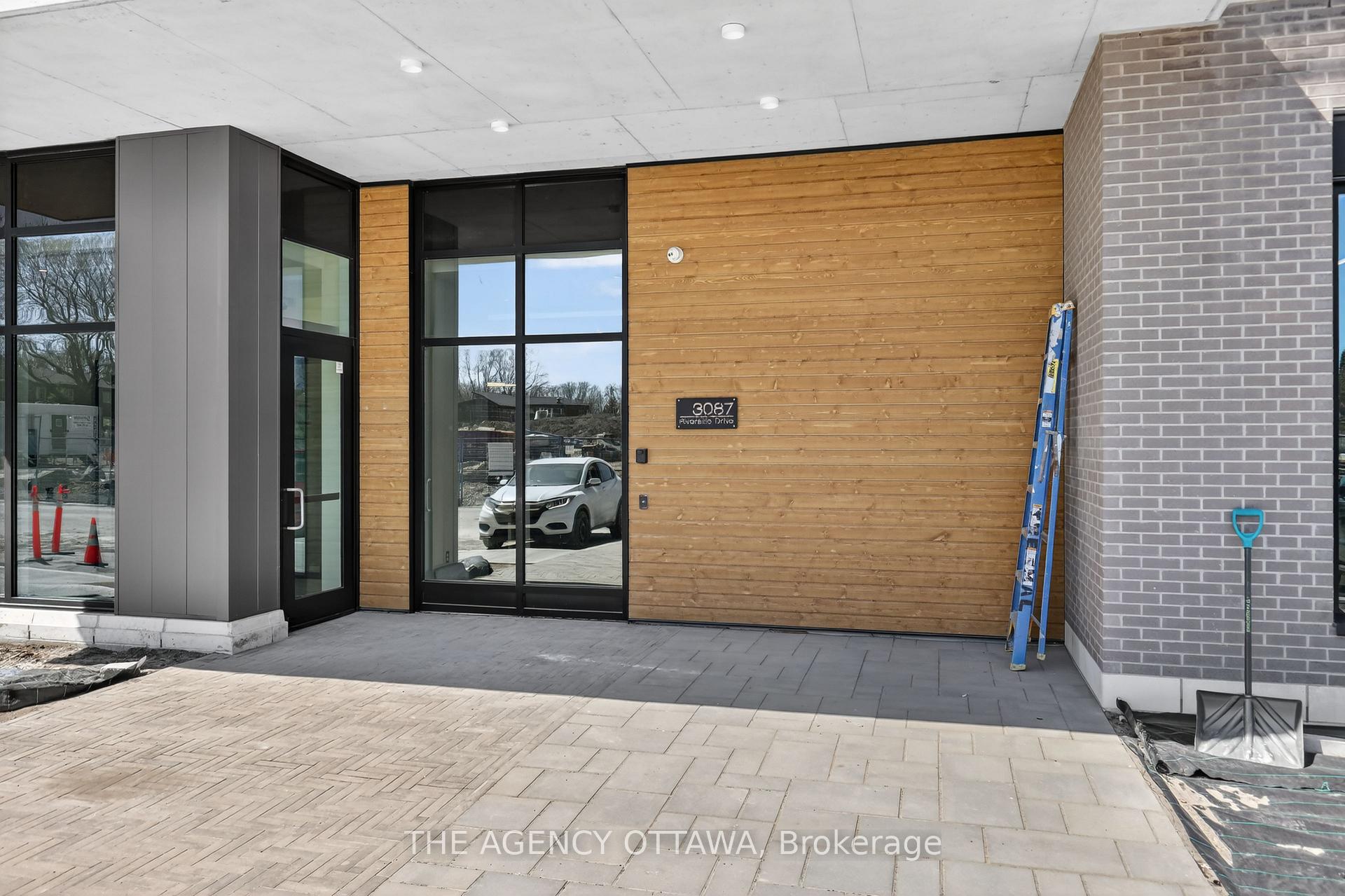 Photo 4 of Unit 201, 3085 Riverside Drive, Ottawa, Mooneys Bay/Riverside Park — HOMEH