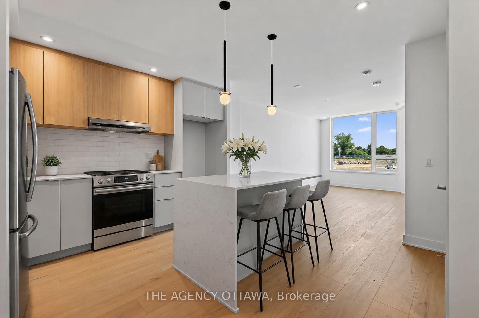 Photo 5 of Unit 201, 3085 Riverside Drive, Ottawa, Mooneys Bay/Riverside Park — HOMEH