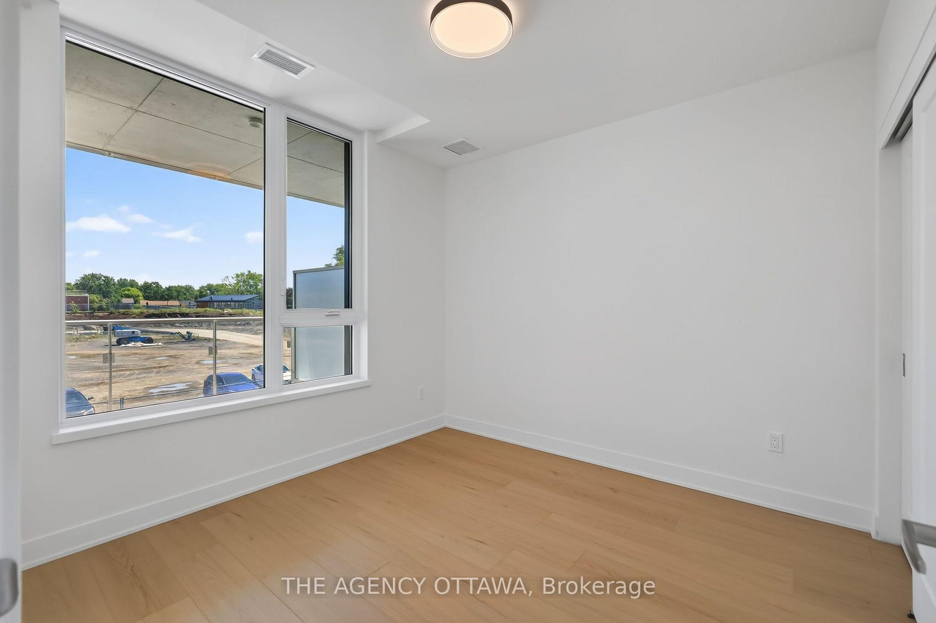 Photo 10 of Unit 201, 3085 Riverside Drive, Ottawa, Mooneys Bay/Riverside Park — HOMEH