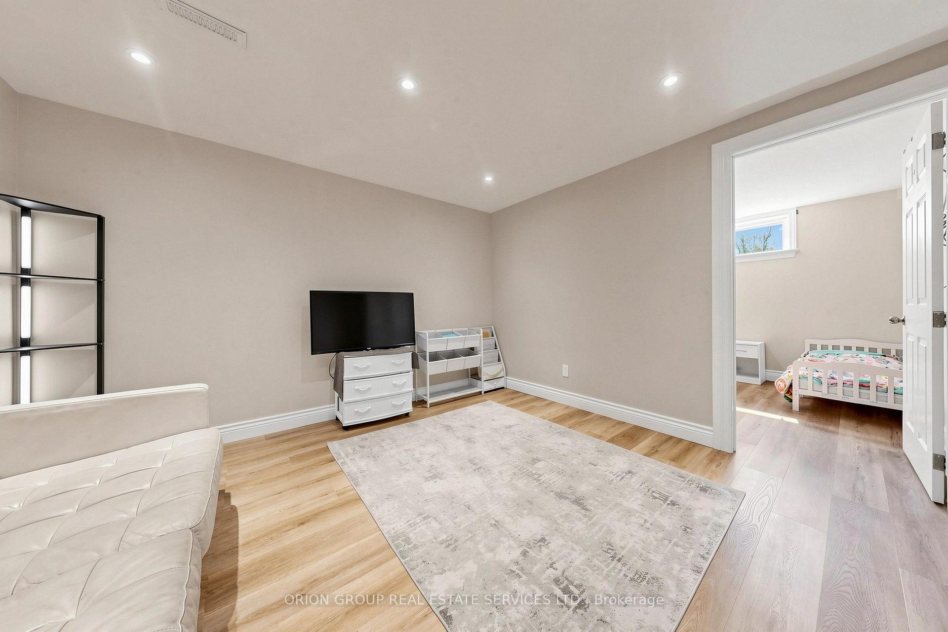 Photo 23 of 145 Kingsview Boulevard, Etobicoke, Kingsview Village-The Westway — HOMEH