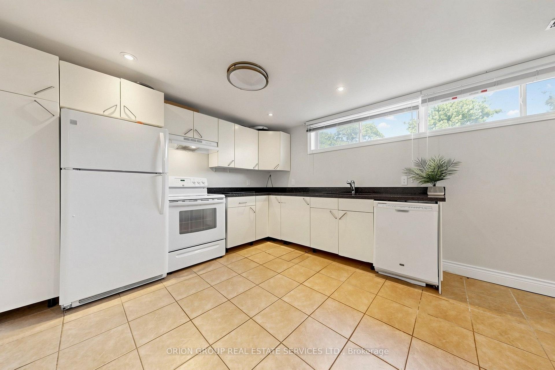 Photo 25 of 145 Kingsview Boulevard, Etobicoke, Kingsview Village-The Westway — HOMEH
