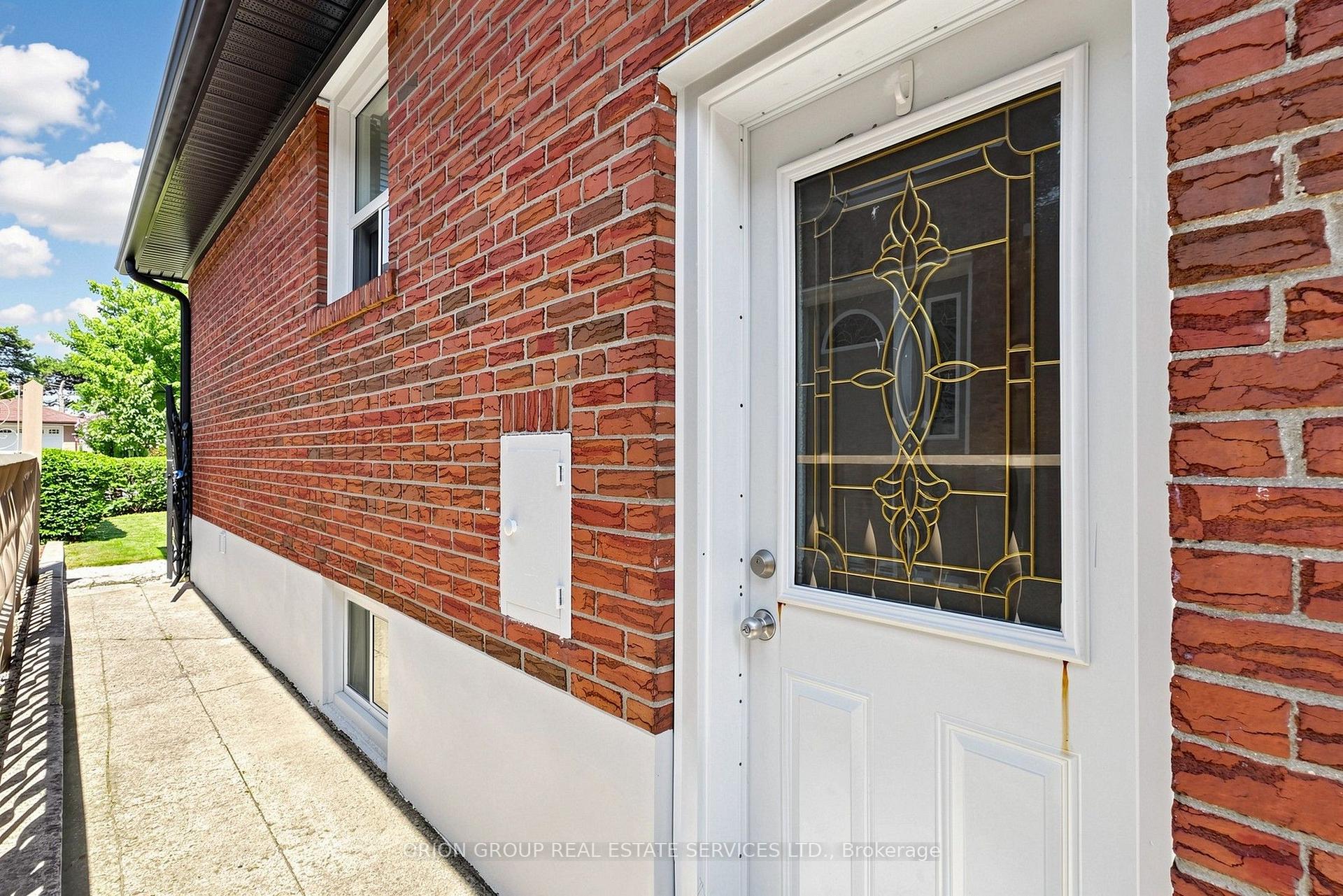 Photo 37 of 145 Kingsview Boulevard, Etobicoke, Kingsview Village-The Westway — HOMEH