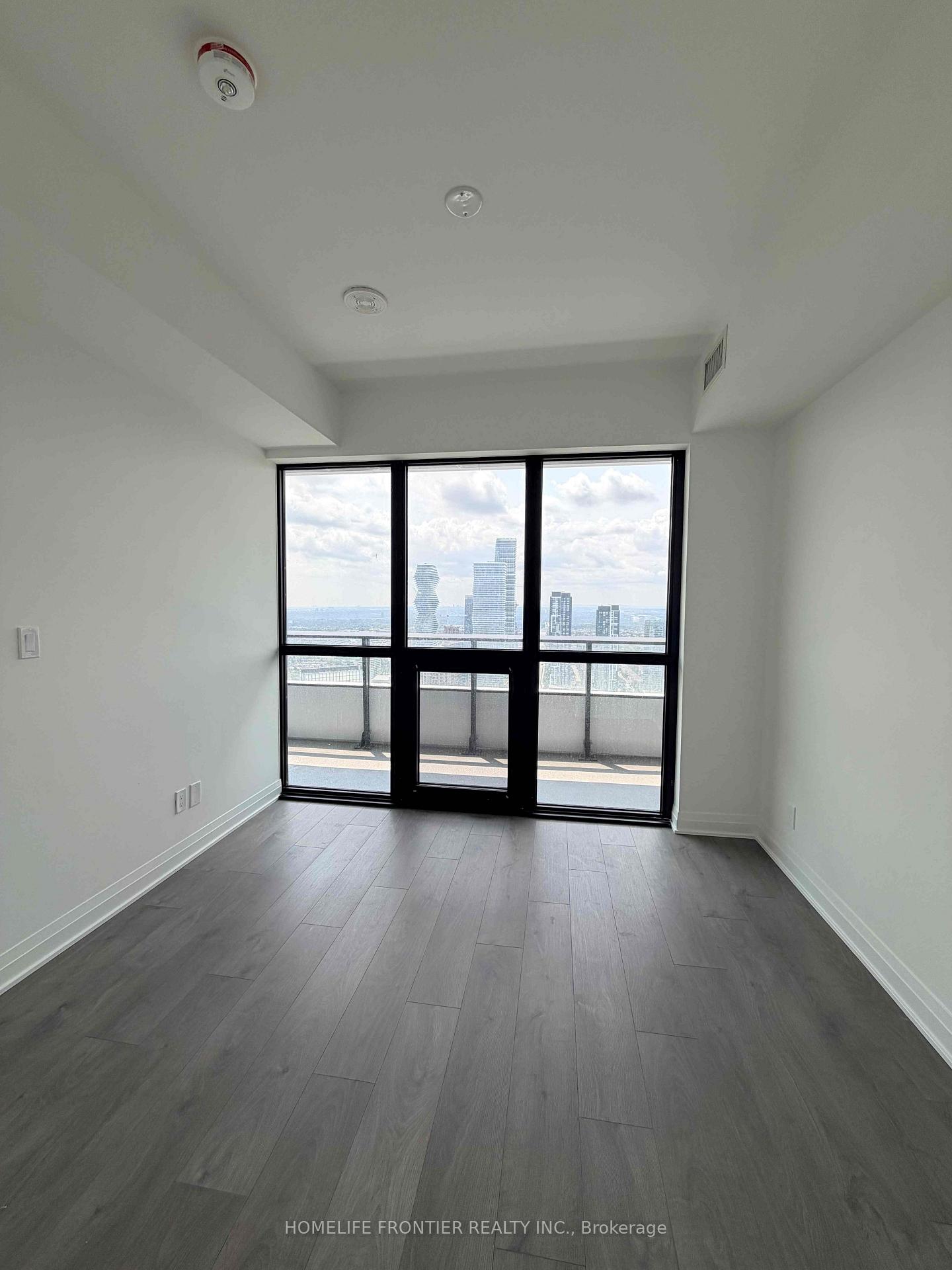 Photo 12 of Unit 4704, 4015 The Exchange, Mississauga, City Centre — HOMEH