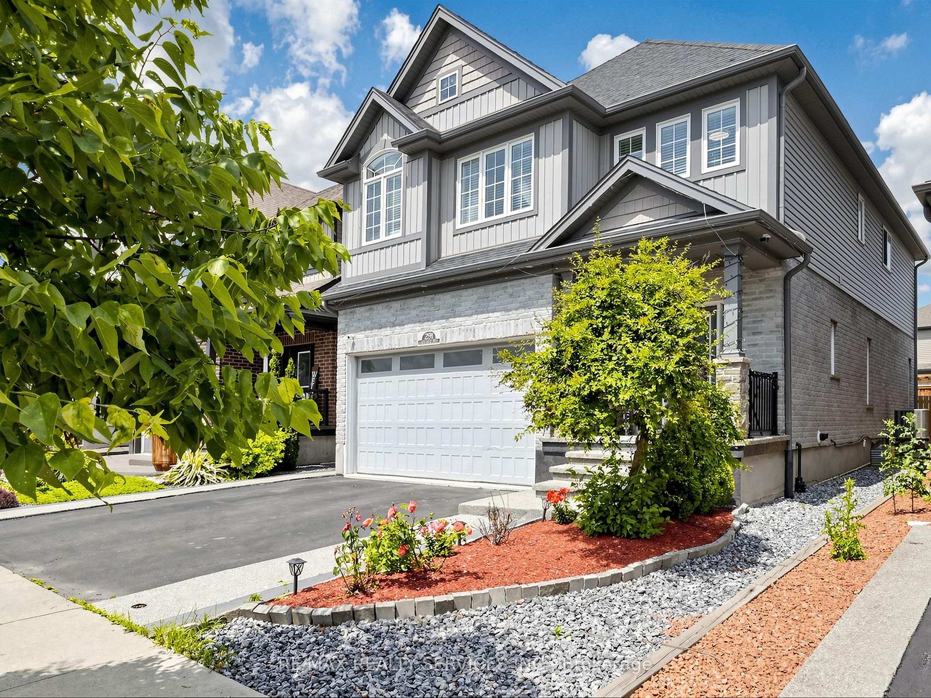 Photo 2 of 291 Hardcastle Drive, Cambridge, Blair Road — HOMEH