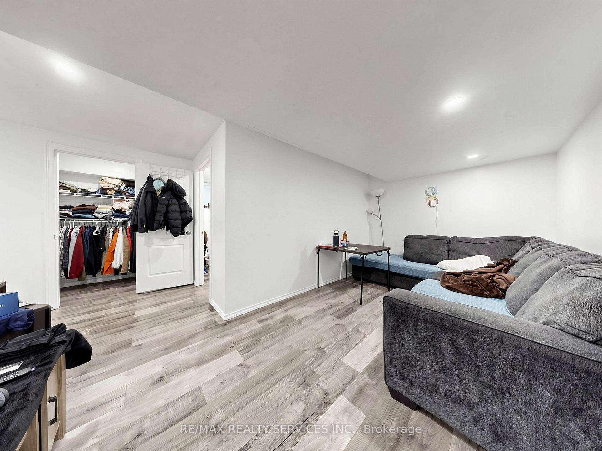 Photo 40 of 291 Hardcastle Drive, Cambridge, Blair Road — HOMEH