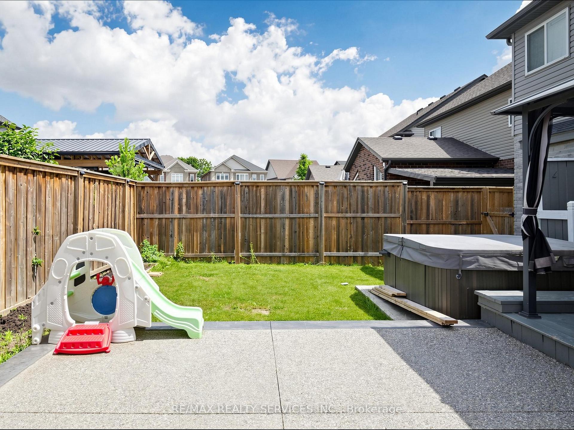 Photo 48 of 291 Hardcastle Drive, Cambridge, Blair Road — HOMEH