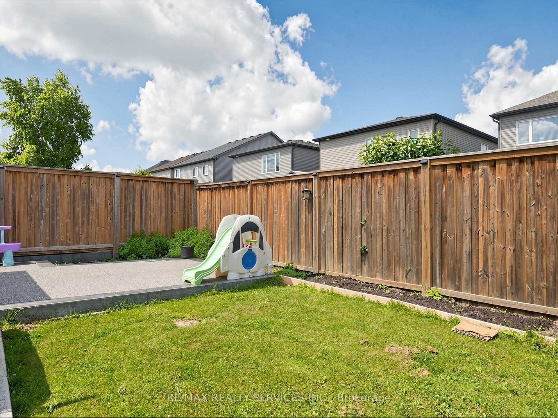 Photo 49 of 291 Hardcastle Drive, Cambridge, Blair Road — HOMEH
