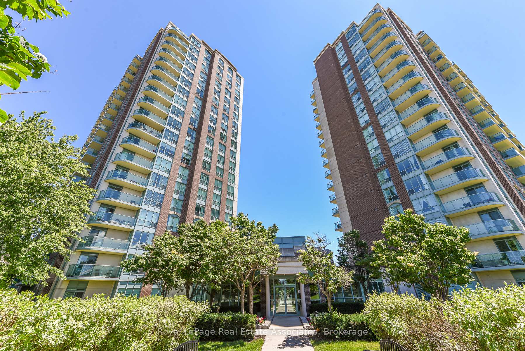 Photo of Unit 710, 4879 Kimbermount Avenue