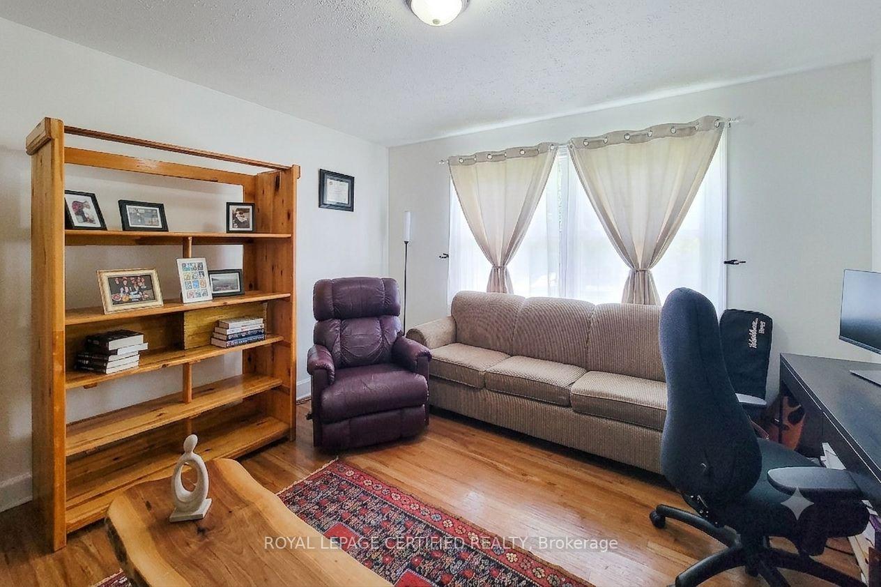 Photo 11 of 55 Garner Road, Hamilton, Ancaster — HOMEH