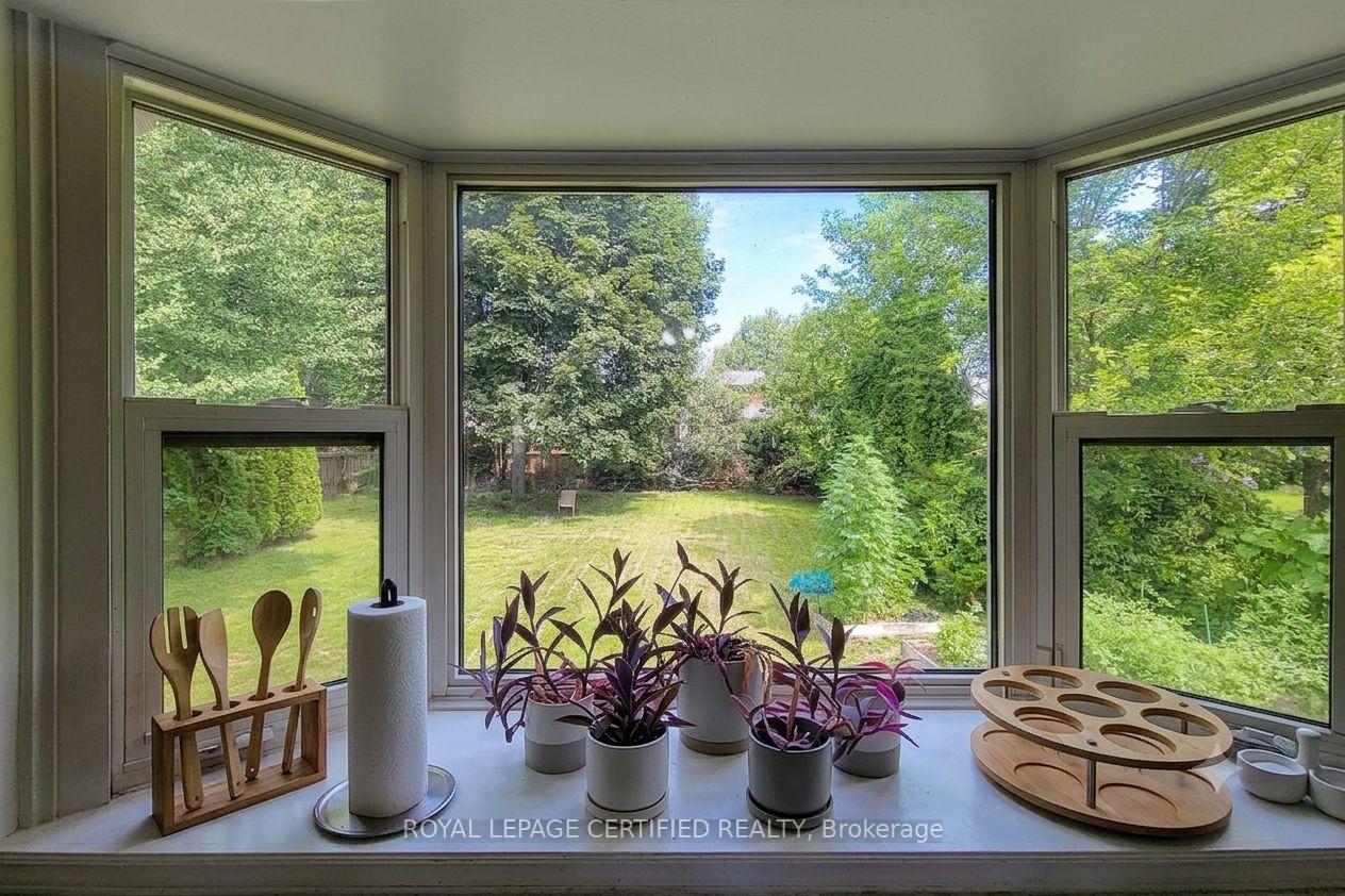 Photo 13 of 55 Garner Road, Hamilton, Ancaster — HOMEH