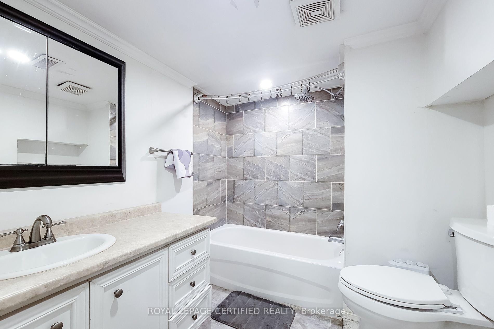 Photo 28 of 55 Garner Road, Hamilton, Ancaster — HOMEH