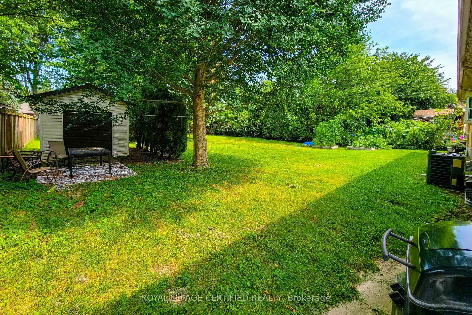 Photo 33 of 55 Garner Road, Hamilton, Ancaster — HOMEH