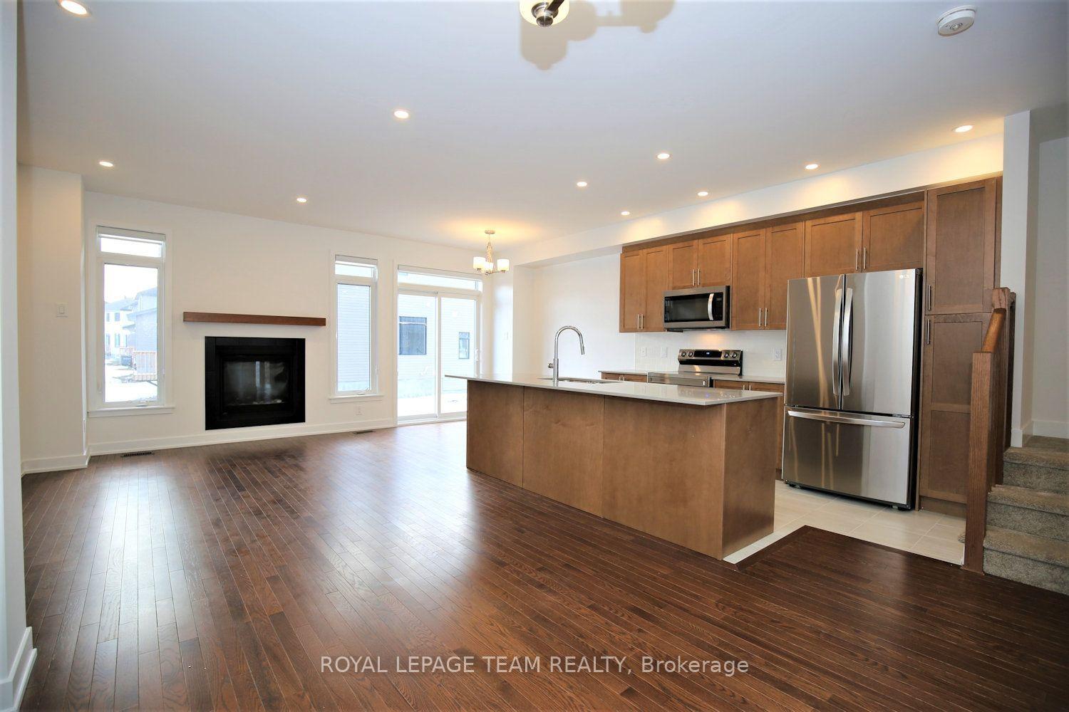 Photo 2 of 258 Monticello Avenue, Ottawa, Kanata - Emerald Meadows/Trailwest — HOMEH