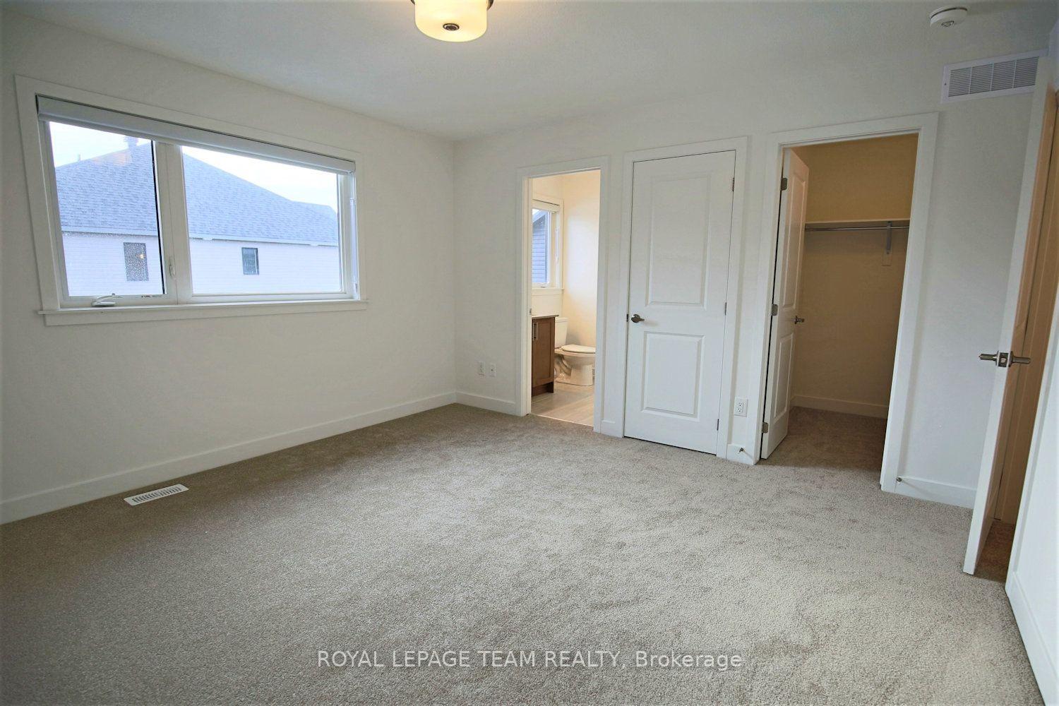 Photo 4 of 258 Monticello Avenue, Ottawa, Kanata - Emerald Meadows/Trailwest — HOMEH