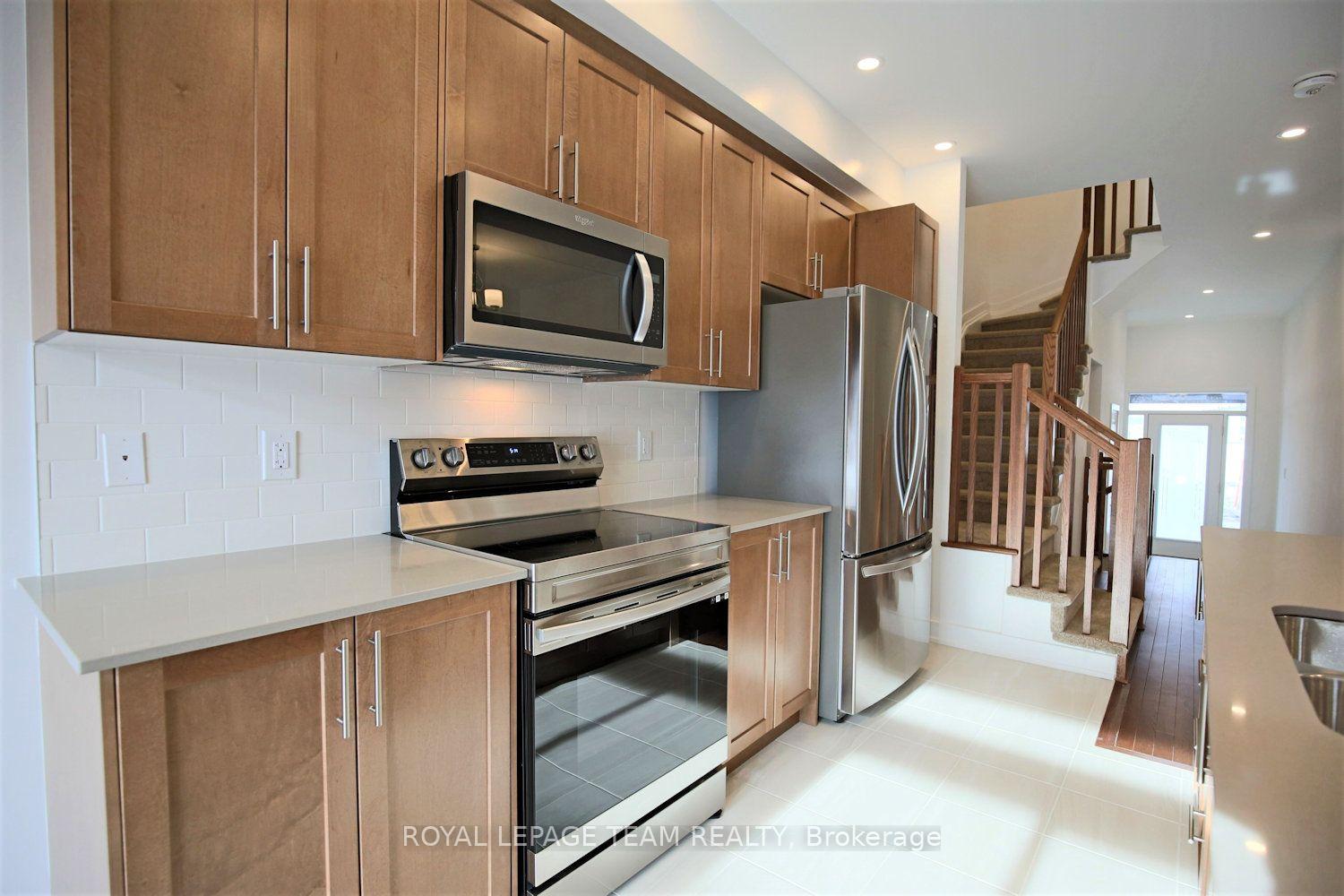 Photo 18 of 258 Monticello Avenue, Ottawa, Kanata - Emerald Meadows/Trailwest — HOMEH
