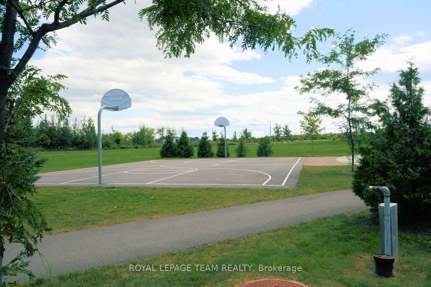 Photo 39 of 258 Monticello Avenue, Ottawa, Kanata - Emerald Meadows/Trailwest — HOMEH