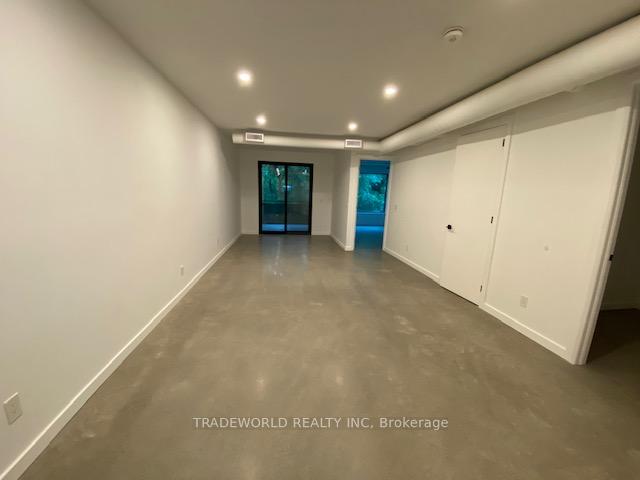 Photo 3 of Unit 3, 862 Pape Avenue, Toronto, Broadview North — HOMEH