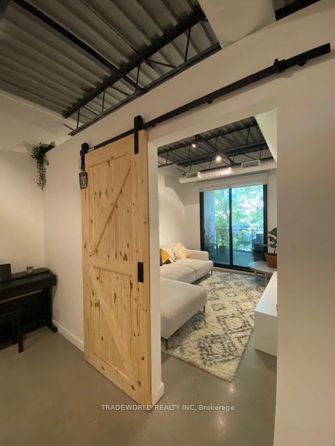 Photo 6 of Unit 3, 862 Pape Avenue, Toronto, Broadview North — HOMEH
