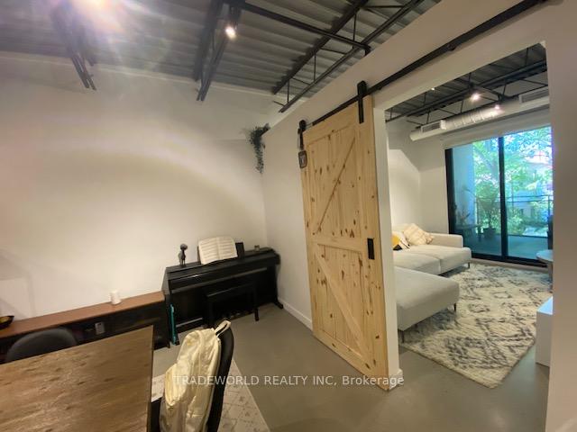 Photo 7 of Unit 3, 862 Pape Avenue, Toronto, Broadview North — HOMEH