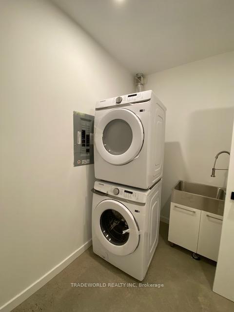 Photo 11 of Unit 3, 862 Pape Avenue, Toronto, Broadview North — HOMEH