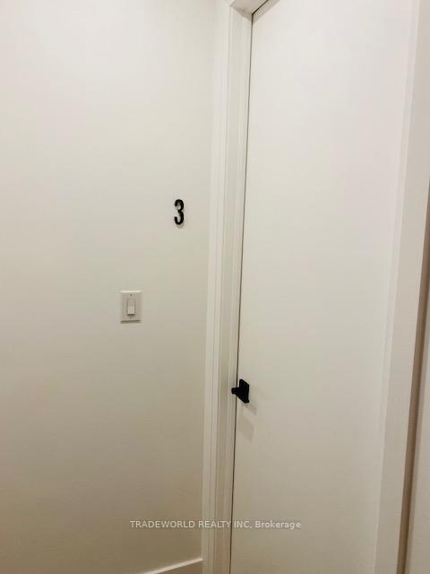 Photo 13 of Unit 3, 862 Pape Avenue, Toronto, Broadview North — HOMEH