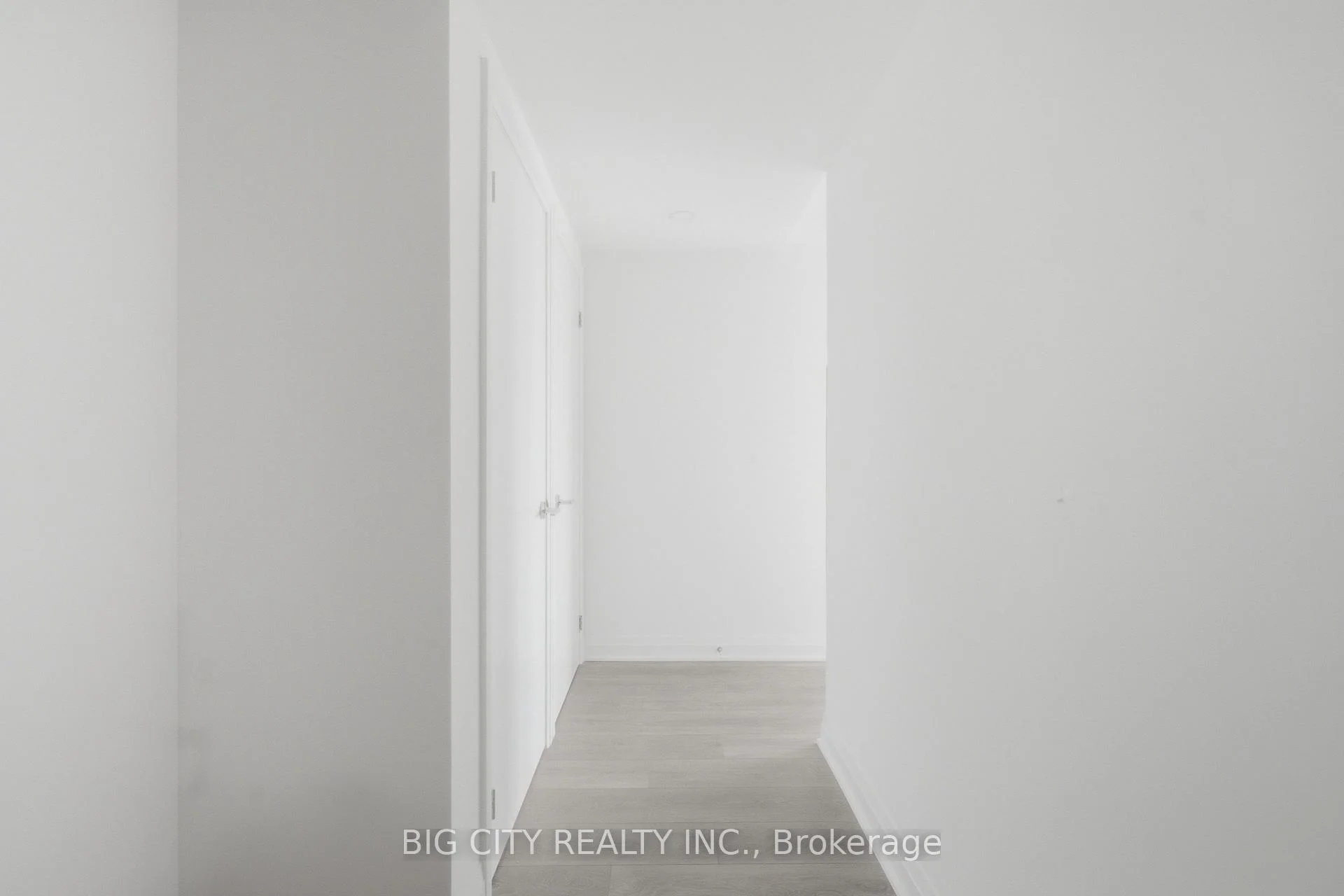 Photo 11 of Unit 904, 25 Frederick Todd Way, Toronto, Thorncliffe Park — HOMEH
