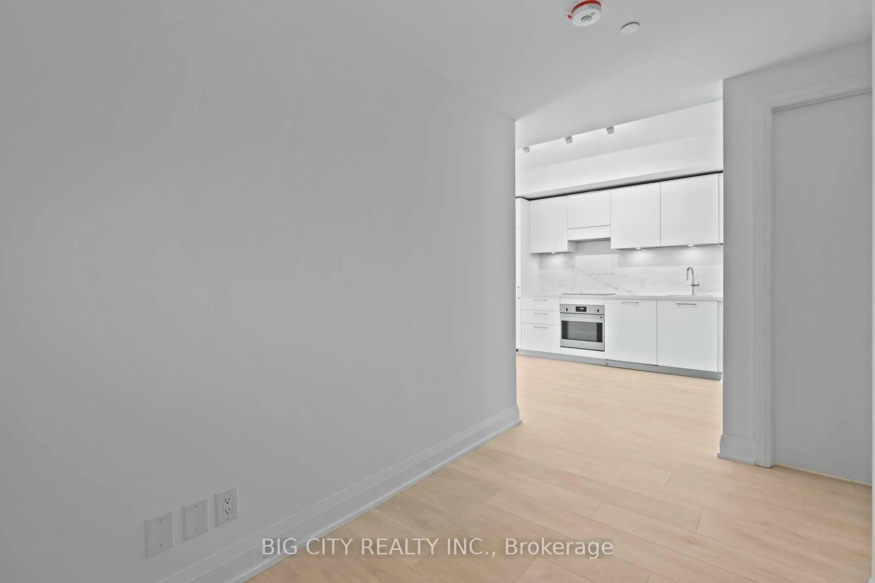 Photo 20 of Unit 904, 25 Frederick Todd Way, Toronto, Thorncliffe Park — HOMEH