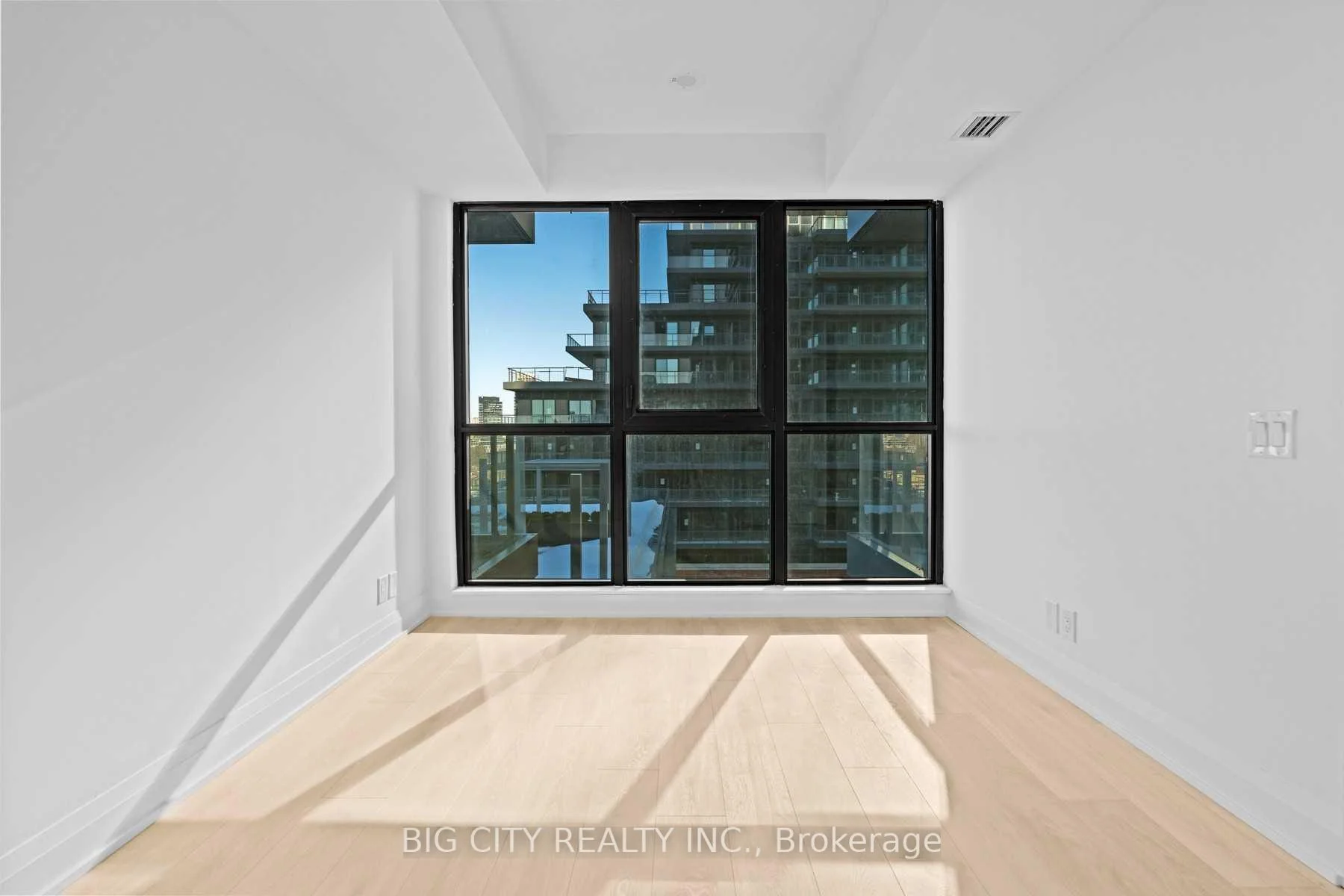 Photo 24 of Unit 904, 25 Frederick Todd Way, Toronto, Thorncliffe Park — HOMEH
