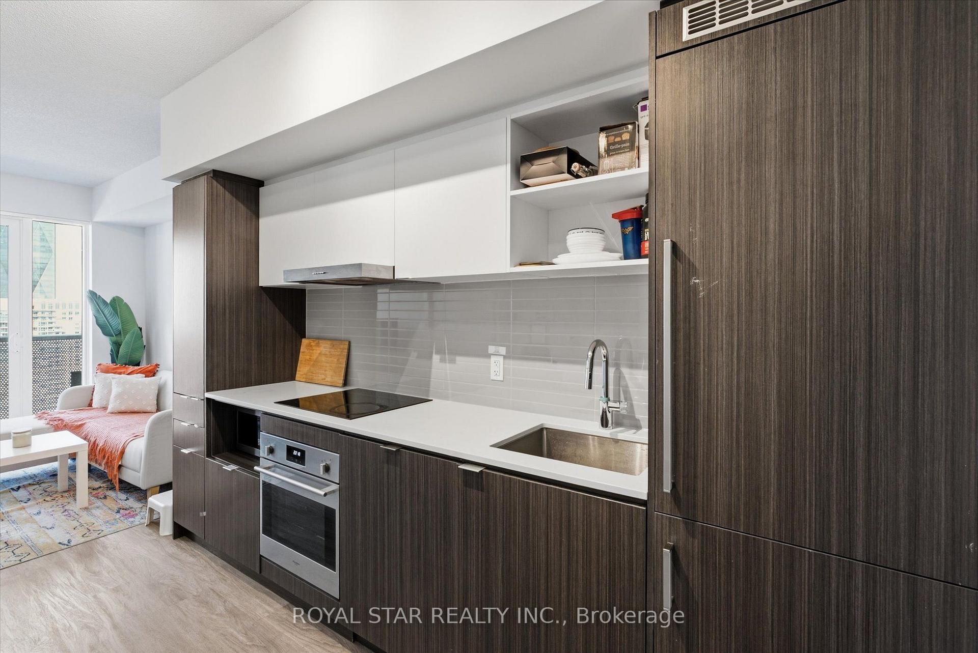 Photo 6 of Unit 4015, 55 Cooper Street, Toronto, Waterfront Communities — HOMEH