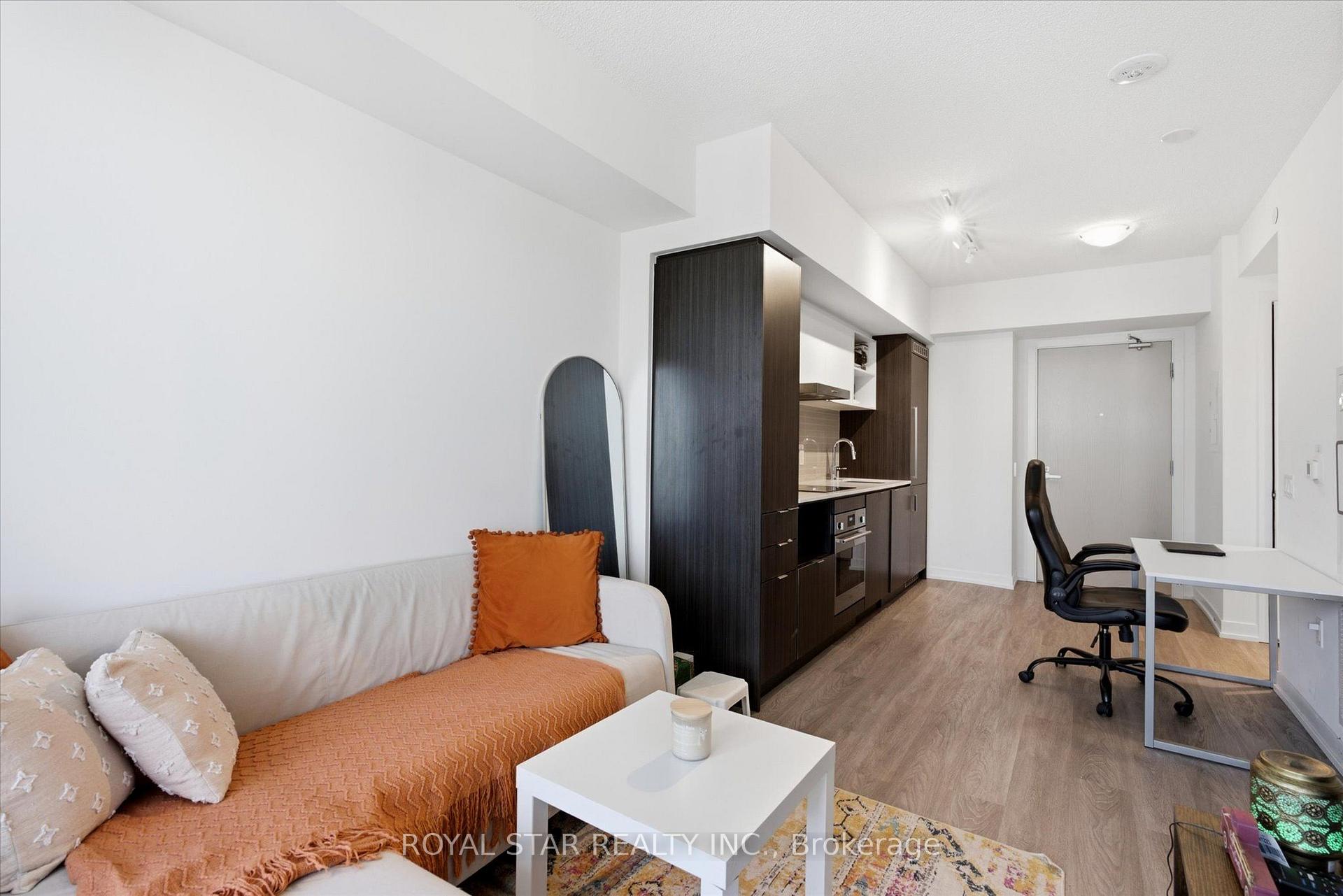 Photo 15 of Unit 4015, 55 Cooper Street, Toronto, Waterfront Communities — HOMEH