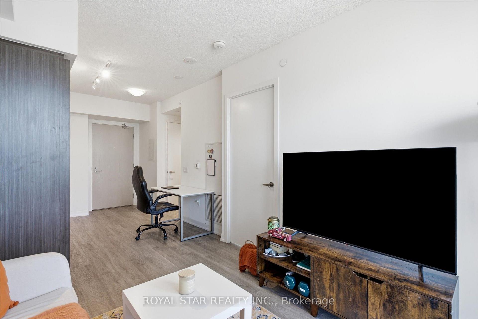 Photo 16 of Unit 4015, 55 Cooper Street, Toronto, Waterfront Communities — HOMEH
