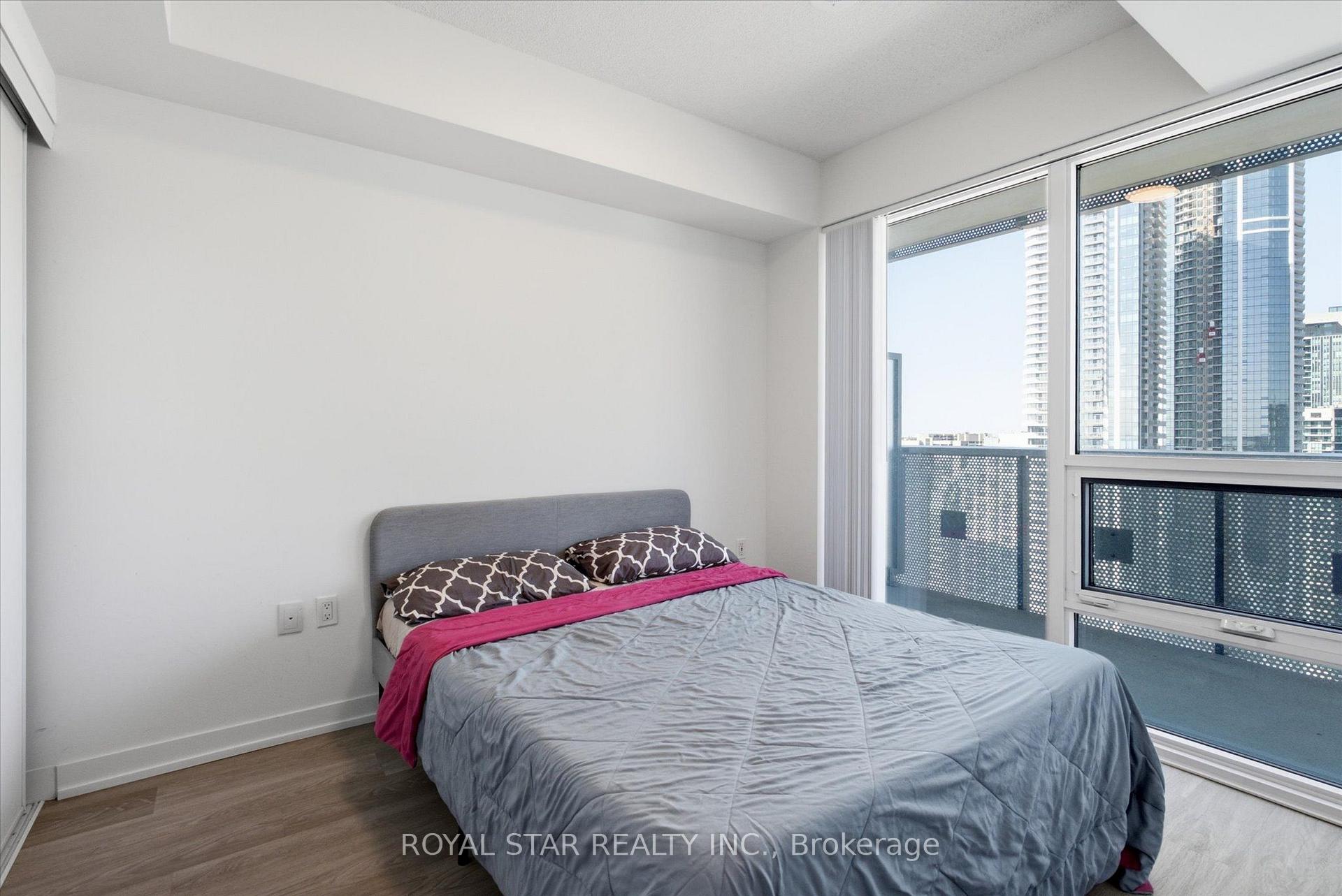 Photo 17 of Unit 4015, 55 Cooper Street, Toronto, Waterfront Communities — HOMEH
