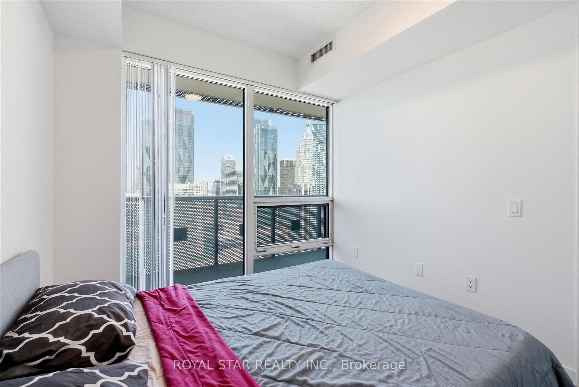 Photo 18 of Unit 4015, 55 Cooper Street, Toronto, Waterfront Communities — HOMEH