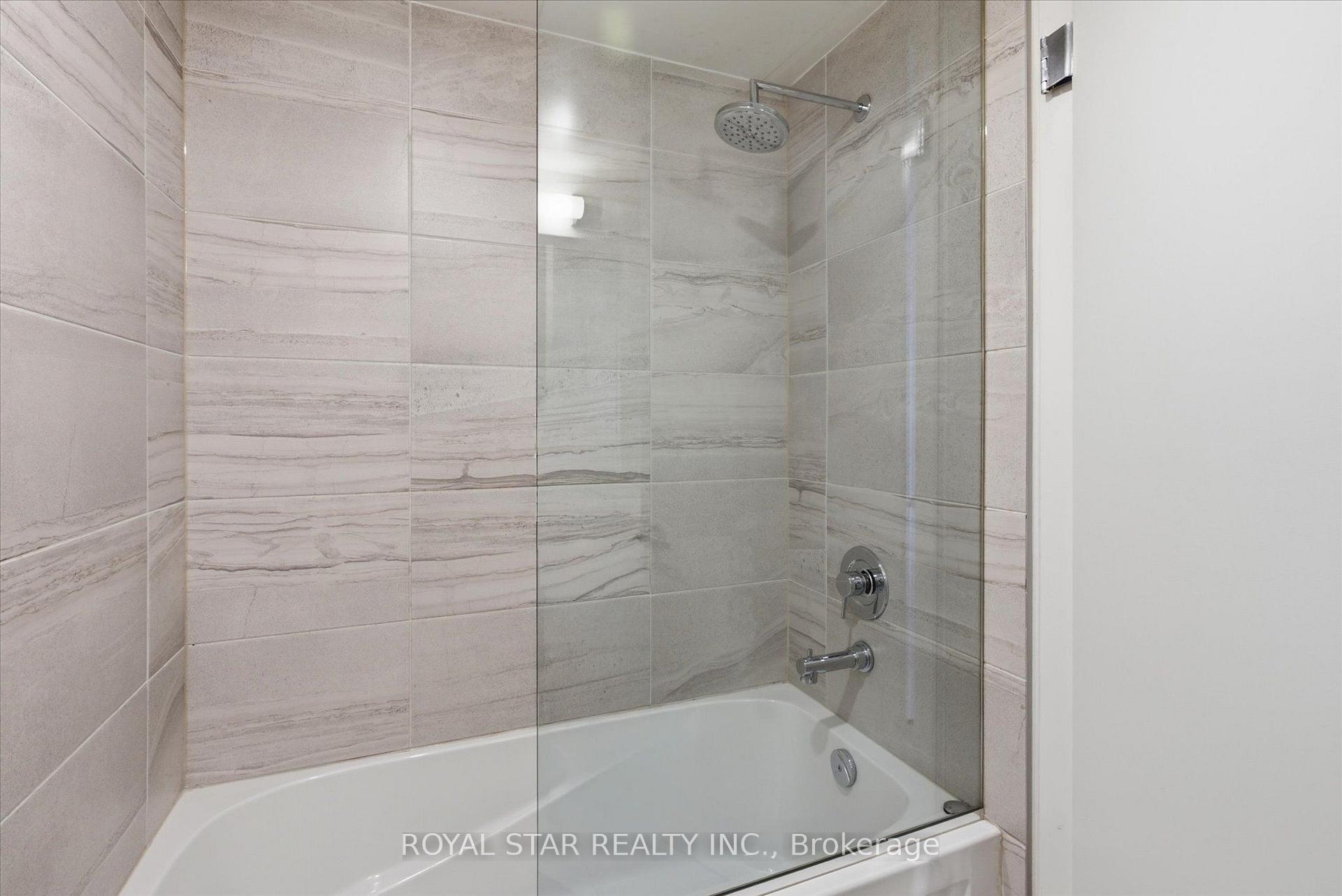 Photo 22 of Unit 4015, 55 Cooper Street, Toronto, Waterfront Communities — HOMEH