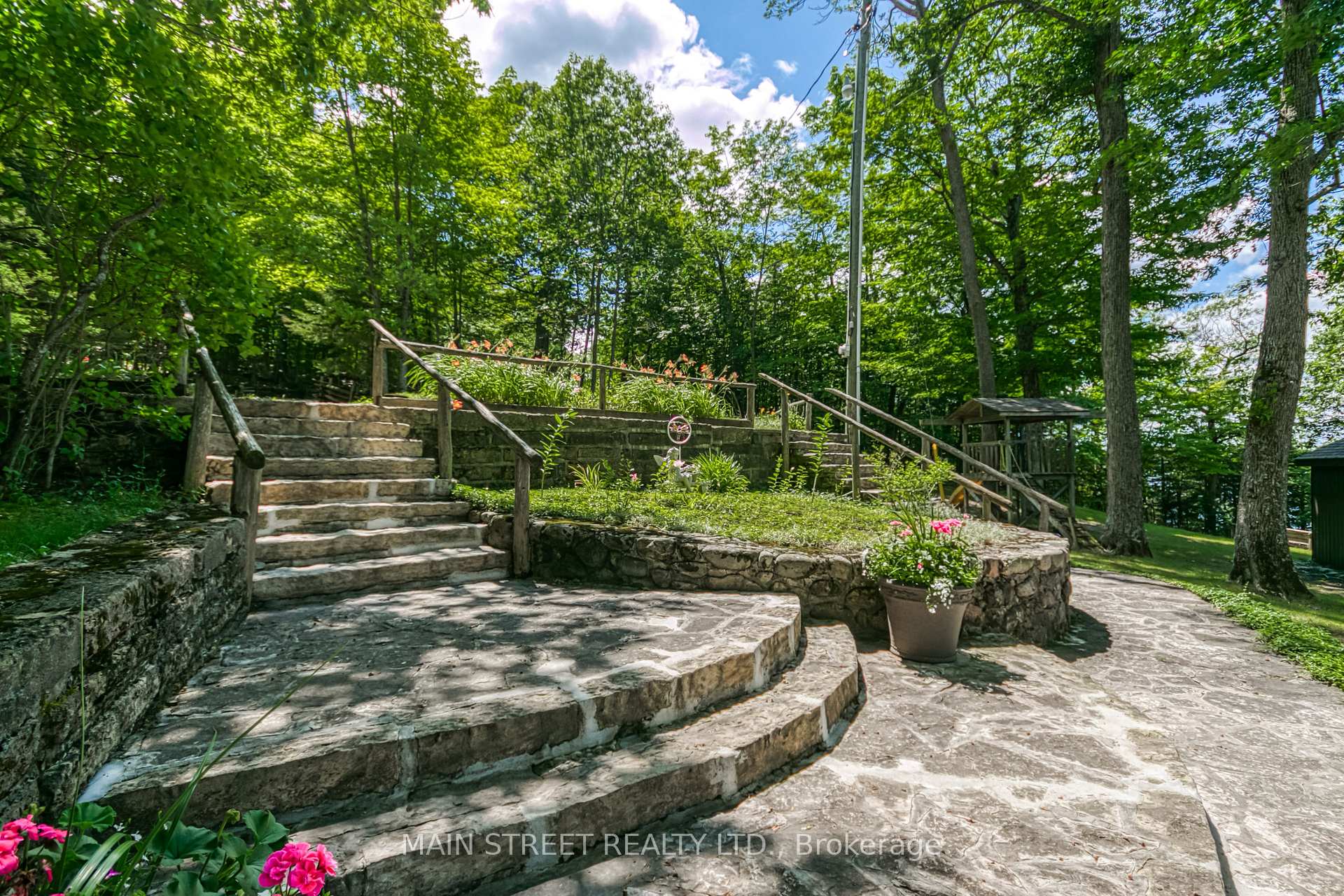 Photo 4 of 199 Trillium Trail, Central Manitoulin — HOMEH