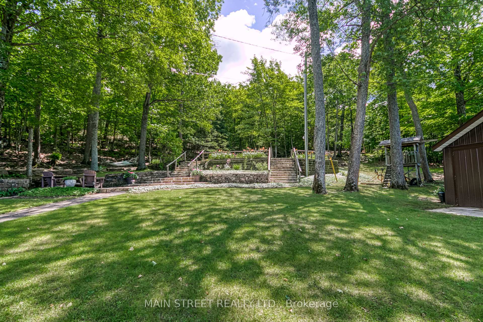 Photo 5 of 199 Trillium Trail, Central Manitoulin — HOMEH