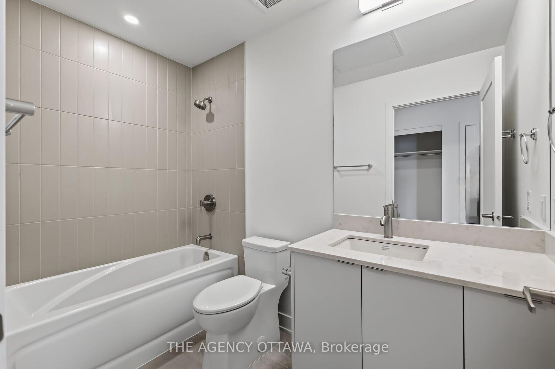 Photo 11 of Unit 204, 3085 Riverside Drive, Ottawa, Mooneys Bay/Riverside Park — HOMEH