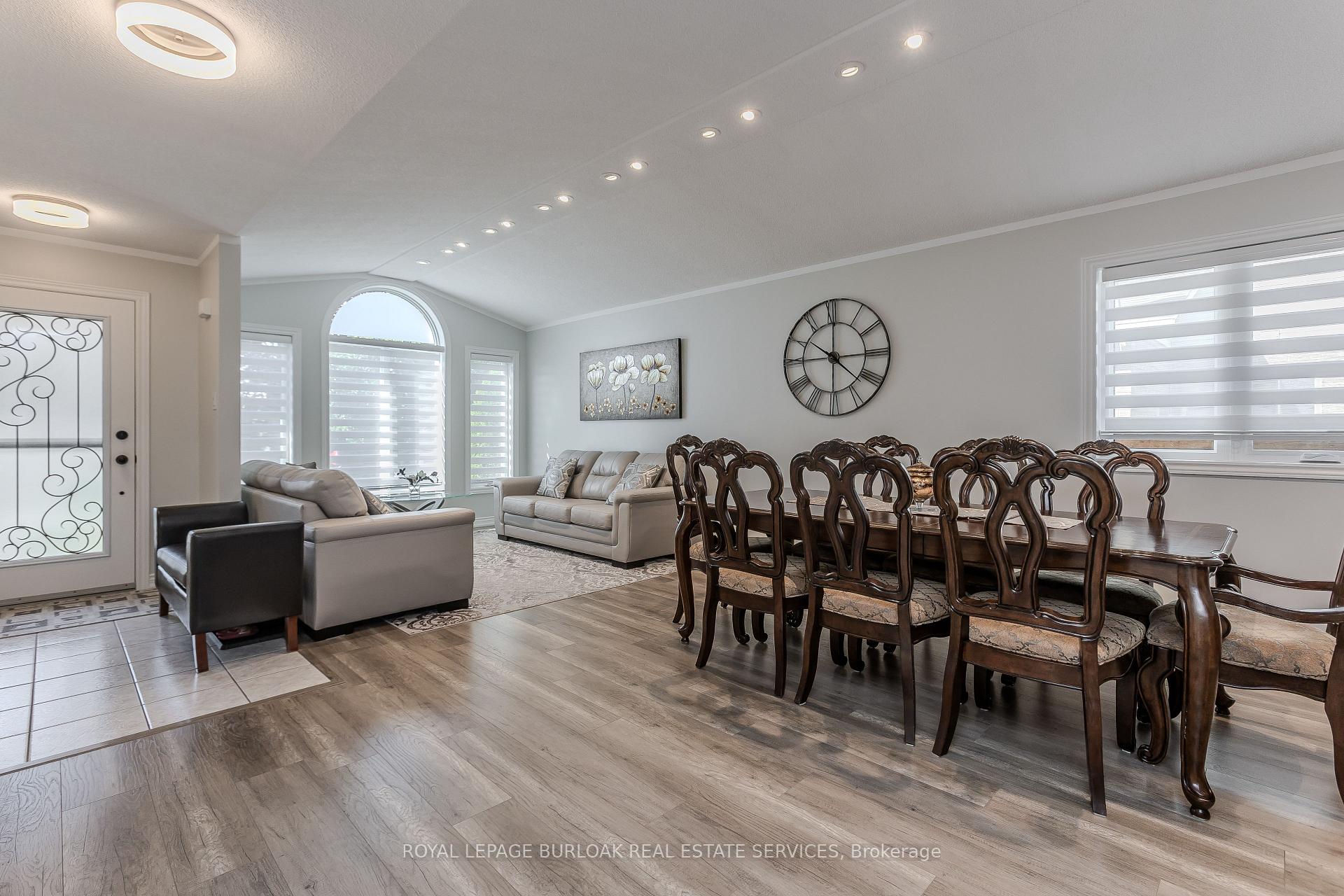 Photo 15 of 209 Portage Lane, Hamilton, Rural Glanbrook — HOMEH