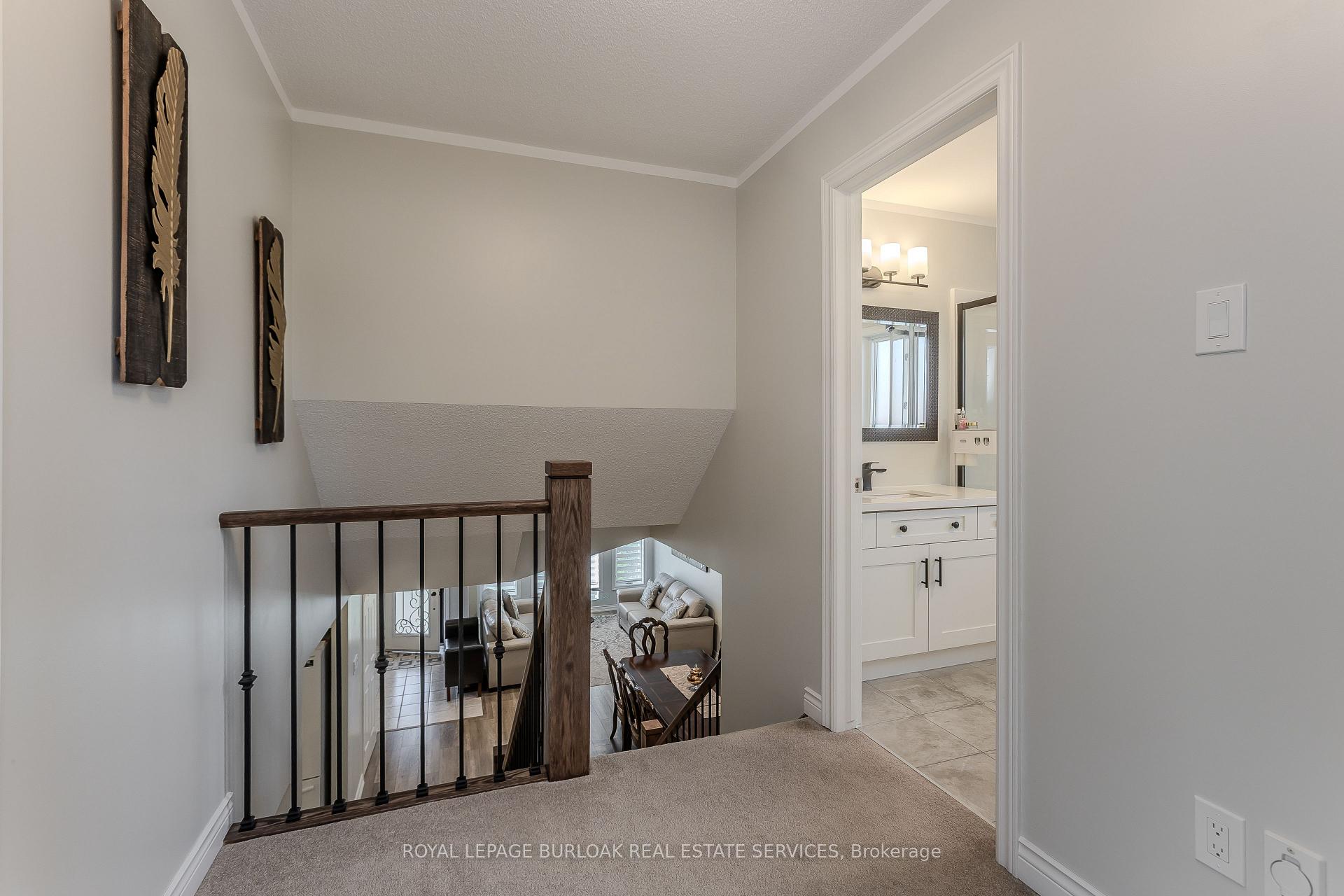 Photo 22 of 209 Portage Lane, Hamilton, Rural Glanbrook — HOMEH