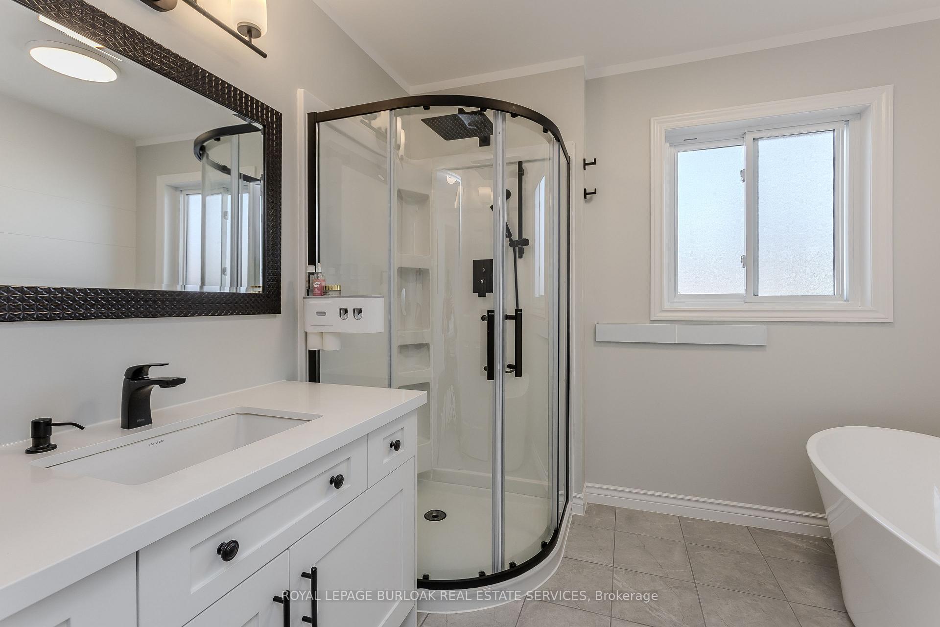 Photo 26 of 209 Portage Lane, Hamilton, Rural Glanbrook — HOMEH