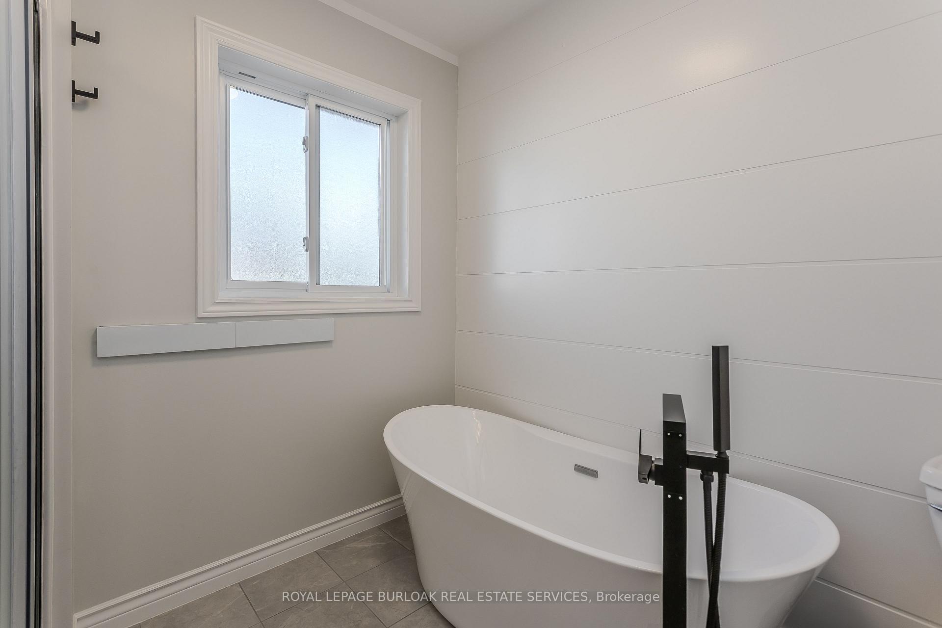Photo 28 of 209 Portage Lane, Hamilton, Rural Glanbrook — HOMEH