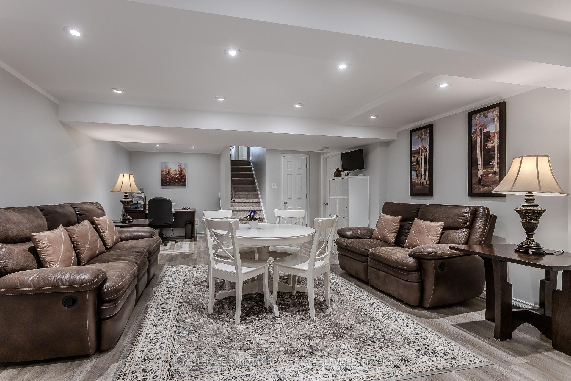 Photo 41 of 209 Portage Lane, Hamilton, Rural Glanbrook — HOMEH