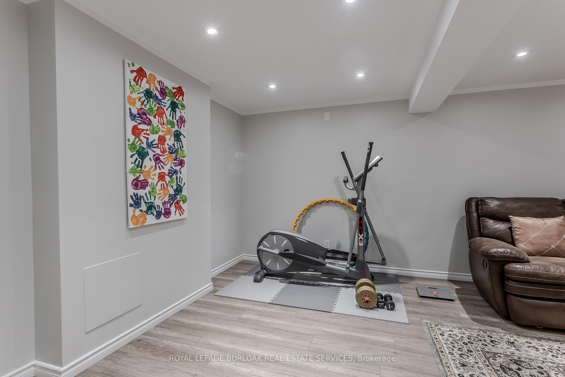 Photo 43 of 209 Portage Lane, Hamilton, Rural Glanbrook — HOMEH