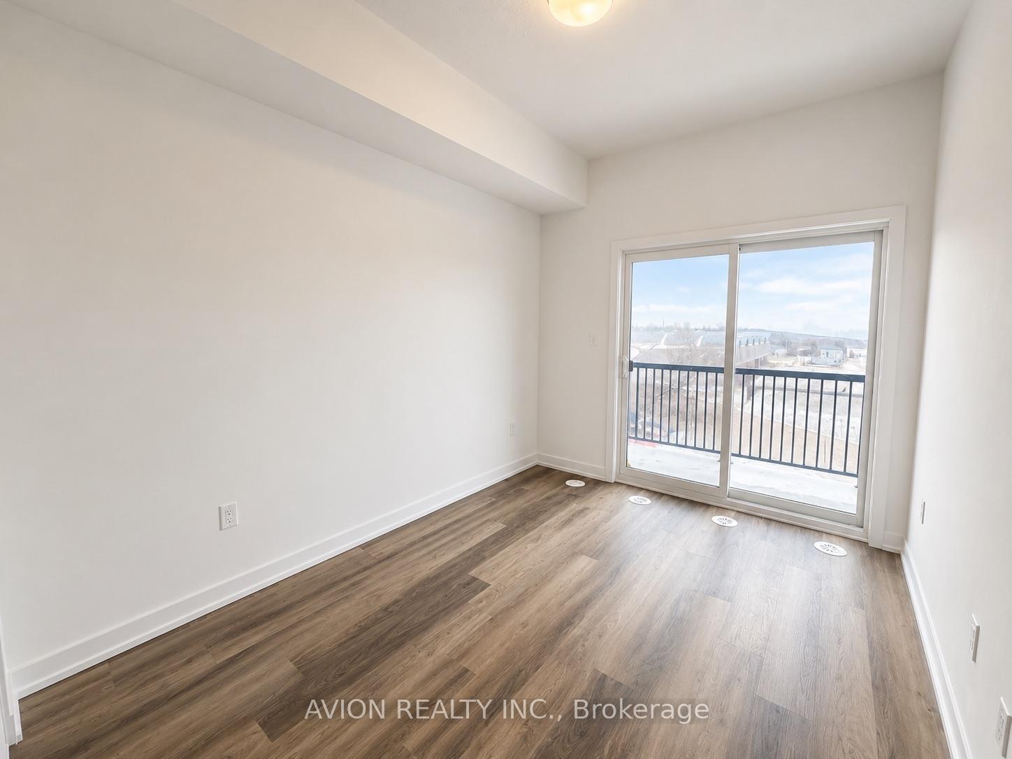 Photo 10 of Unit Q22, 25 Palace Street, Kitchener, Laurentian Hills — HOMEH