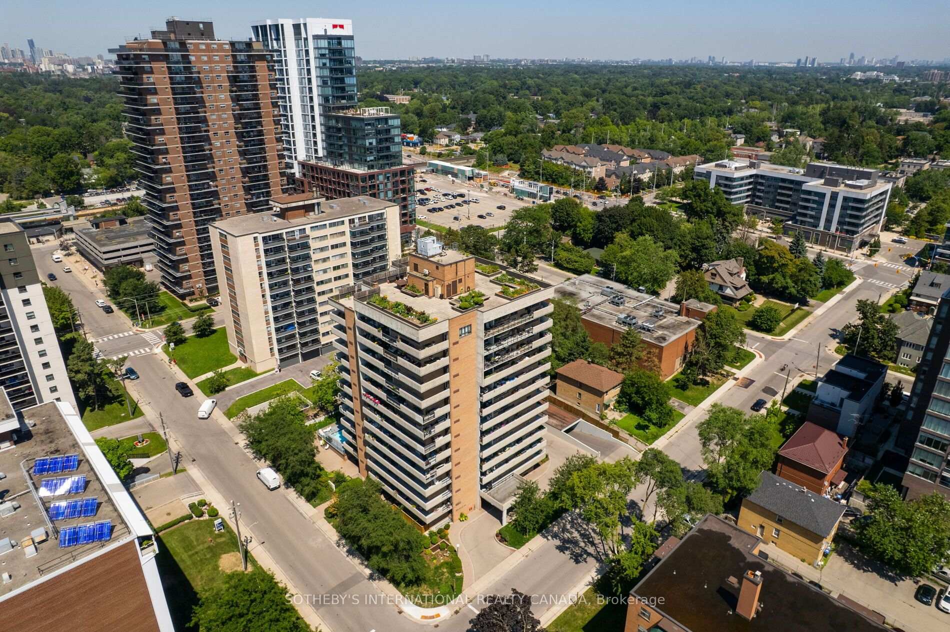 Photo 4 of Unit 903, 66 High Street E, Mississauga, Port Credit — HOMEH